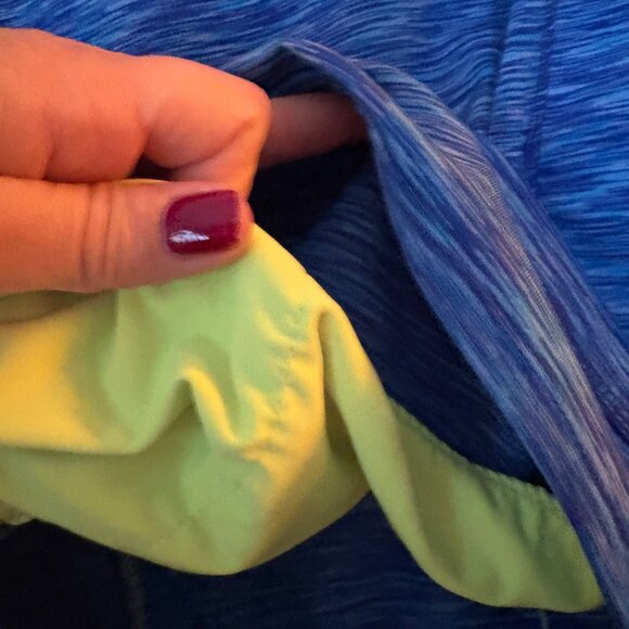 Used-in great condition Tangerine Multi-Colored Zip Up Jacket. Size M - Picture 7 of 10